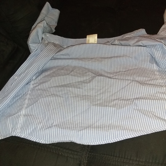 Button down shirt - Picture 2 of 4